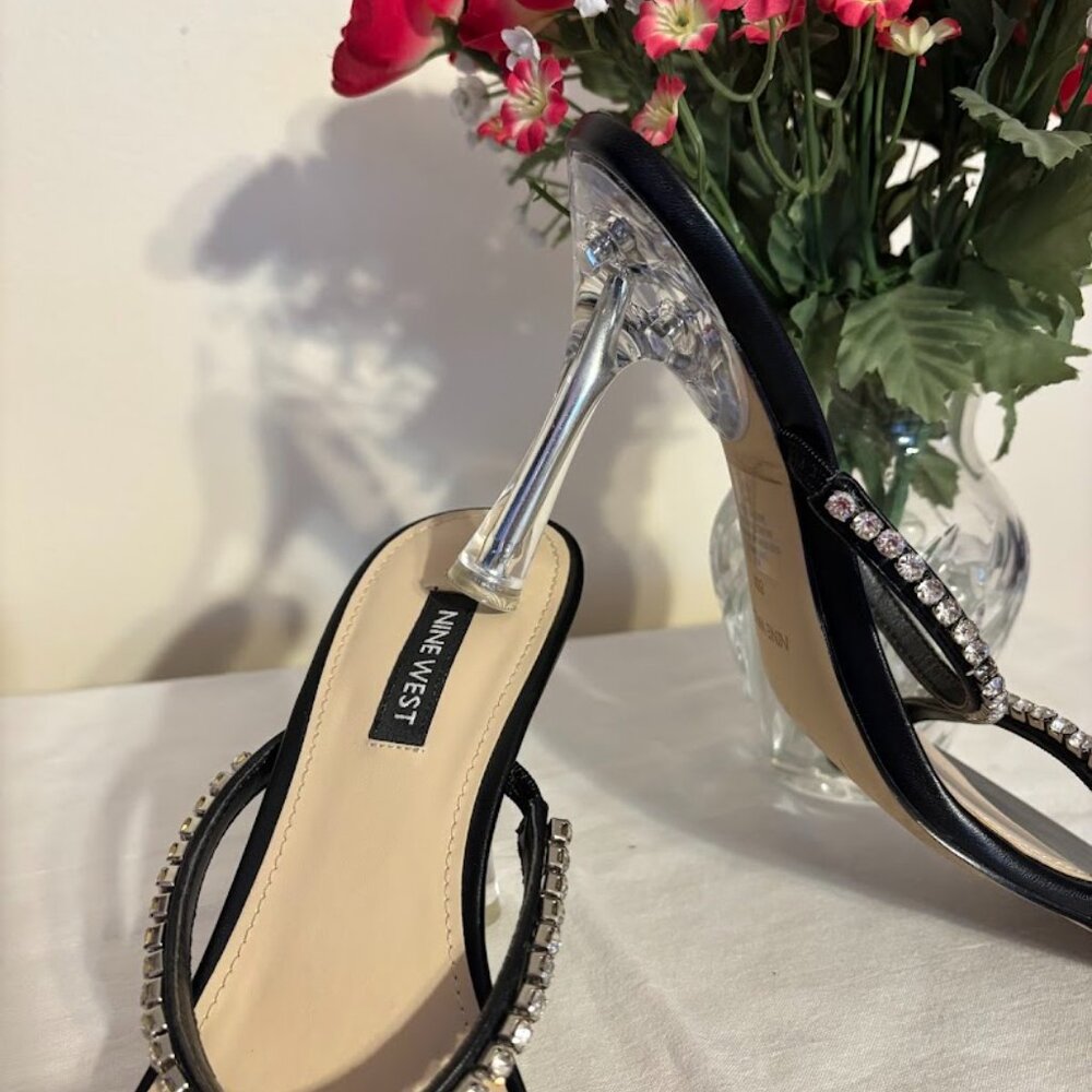 Nine West Black Shoes - size 8 - Picture 10 of 12